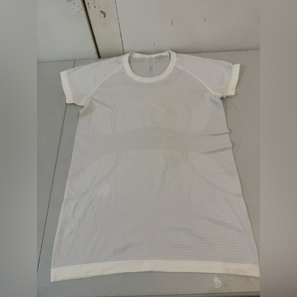 Lululemon womens shirt size 10